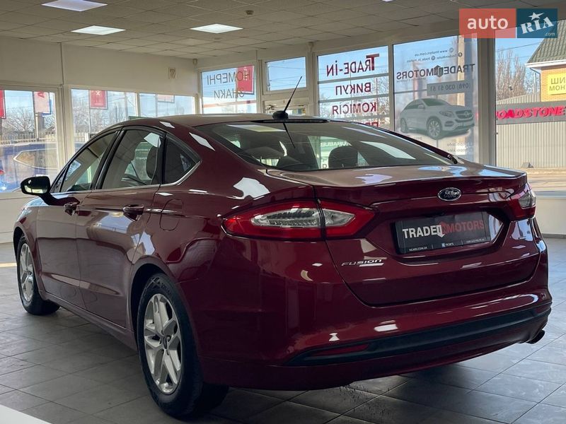 Седан Ford Fusion 2015 в Киеве