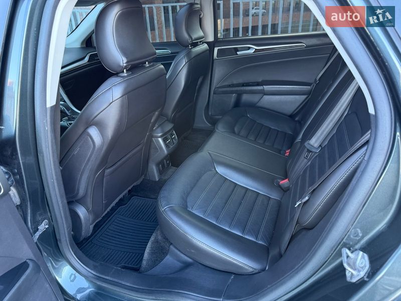 Седан Ford Fusion 2015 в Днепре