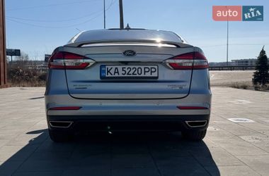 Седан Ford Fusion 2020 в Киеве