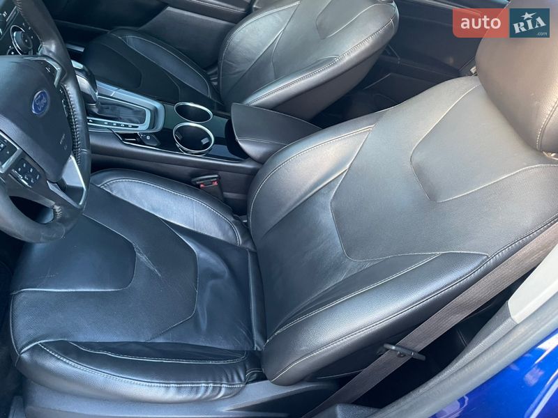 Седан Ford Fusion 2012 в Коломые