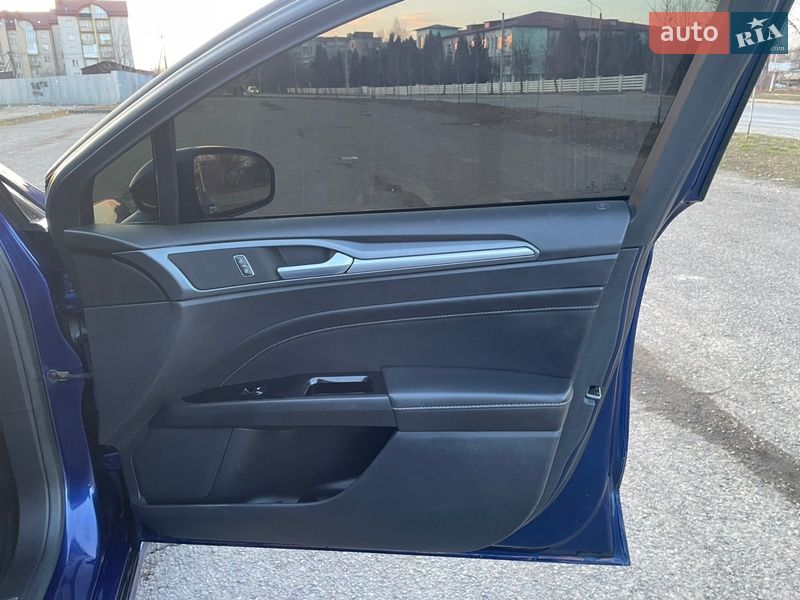 Седан Ford Fusion 2012 в Коломые