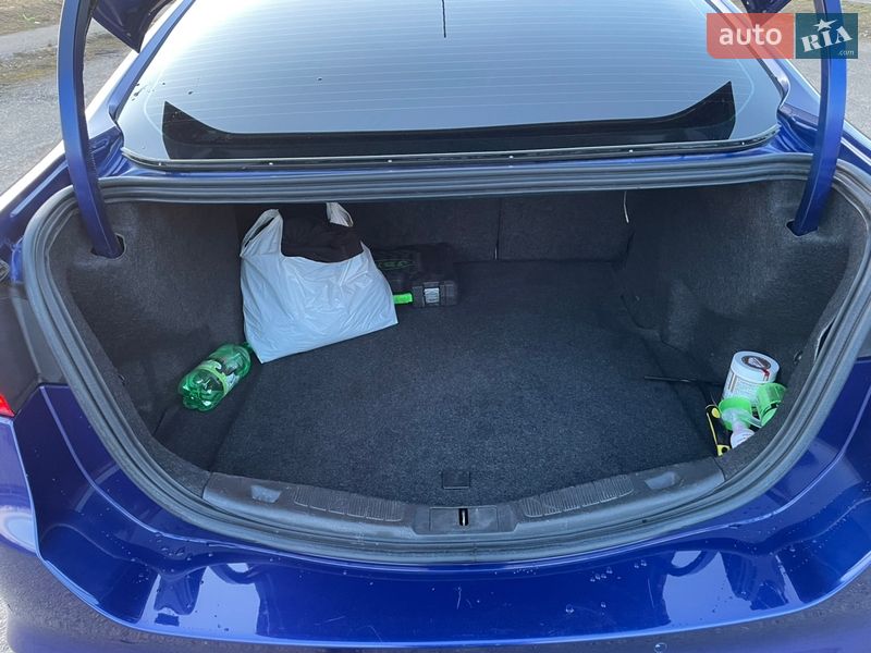 Седан Ford Fusion 2012 в Коломые