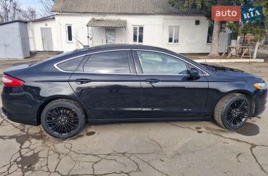 Седан Ford Fusion 2015 в Вышгороде