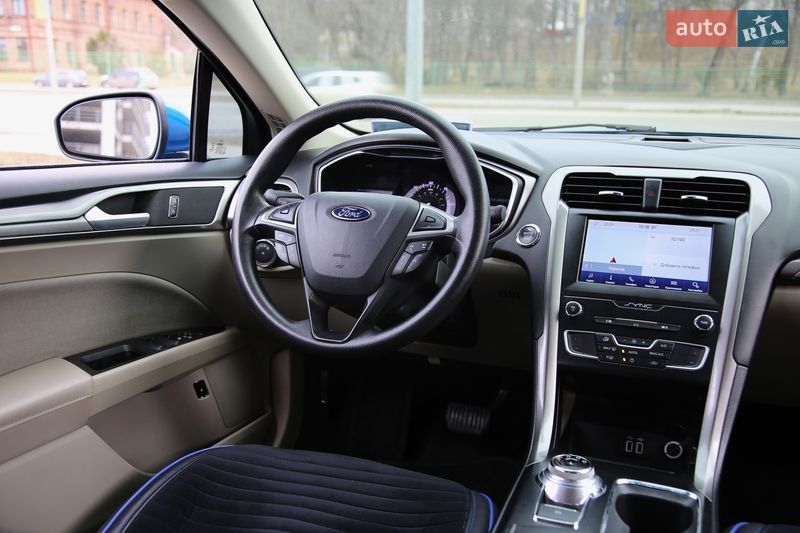 Седан Ford Fusion 2019 в Харкові