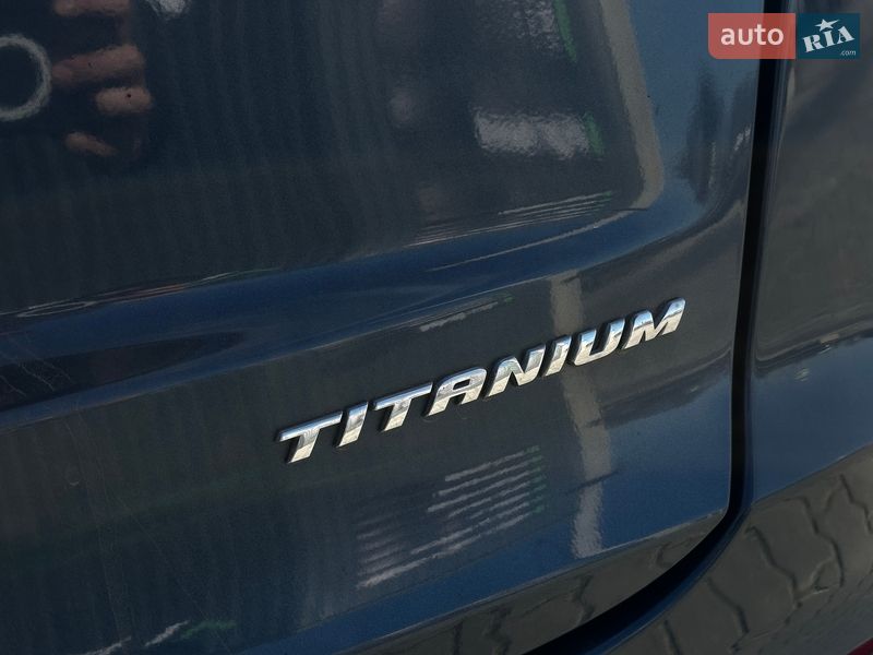 Седан Ford Fusion 2018 в Львове