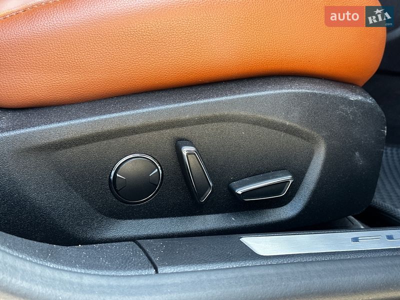 Седан Ford Fusion 2018 в Львове