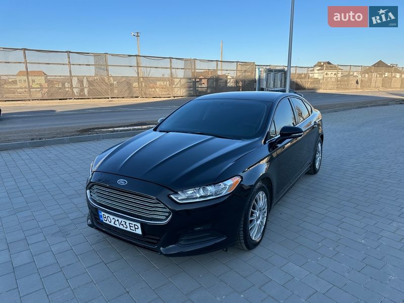 Седан Ford Fusion 2015 в Івано-Франківську
