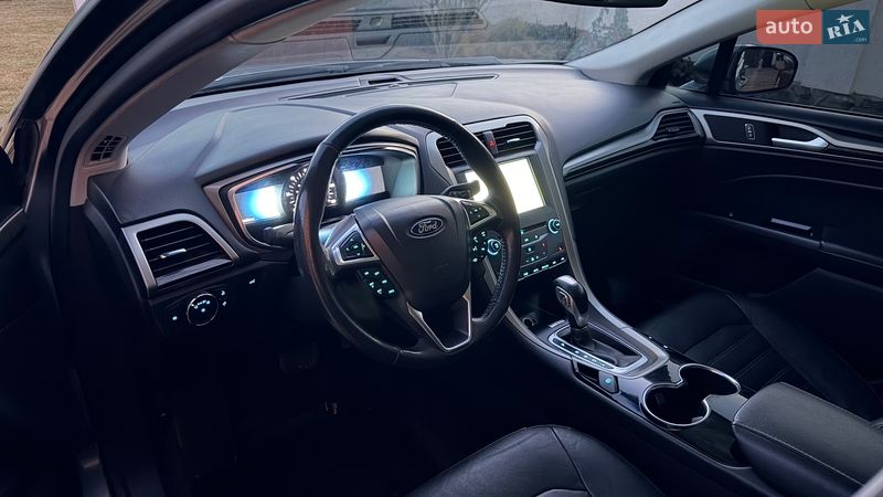 Седан Ford Fusion 2013 в Миколаєві