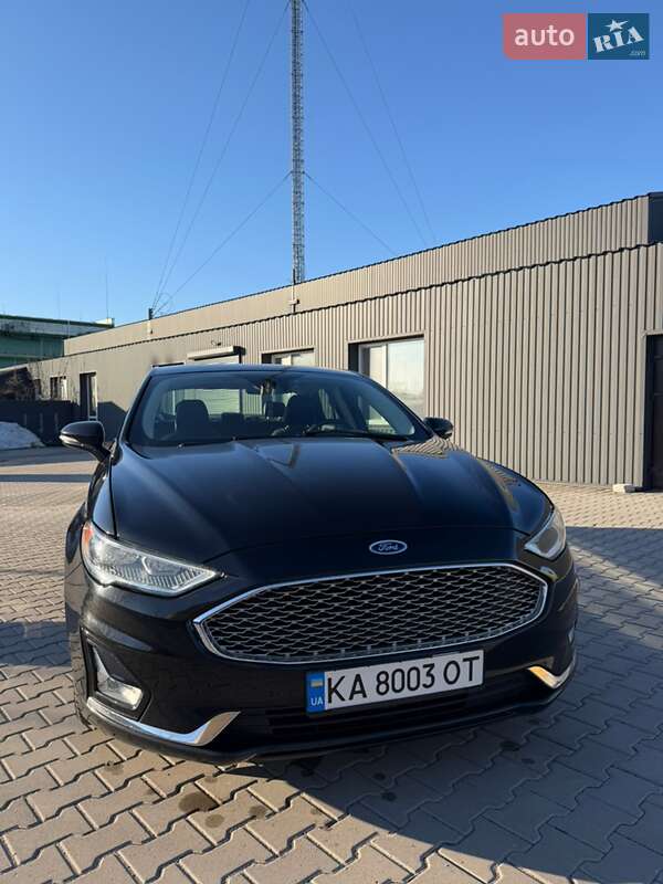 Ford Fusion 2020