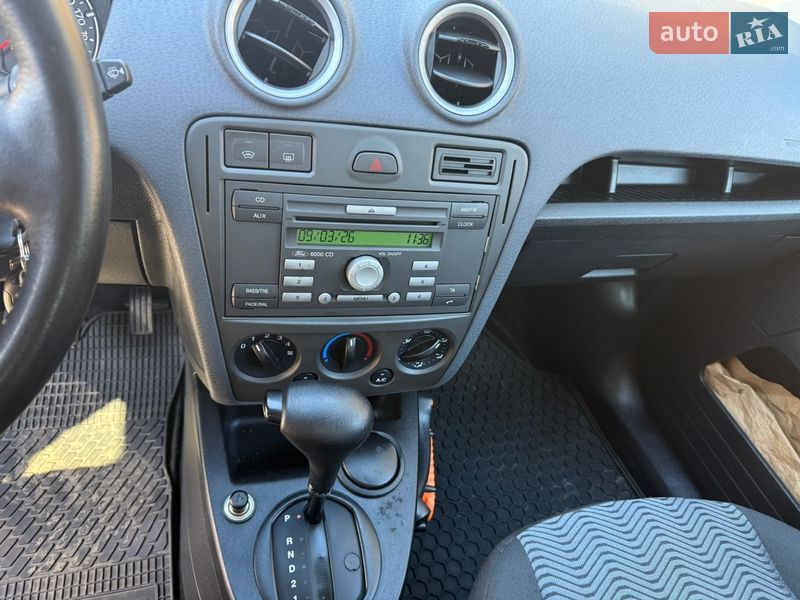 Хетчбек Ford Fusion 2009 в Полтаві