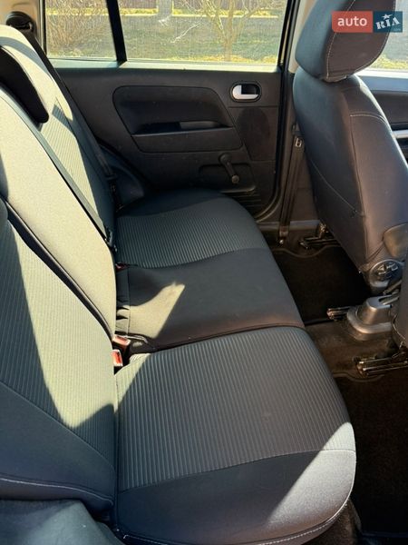 Хэтчбек Ford Fusion 2011 в Долине