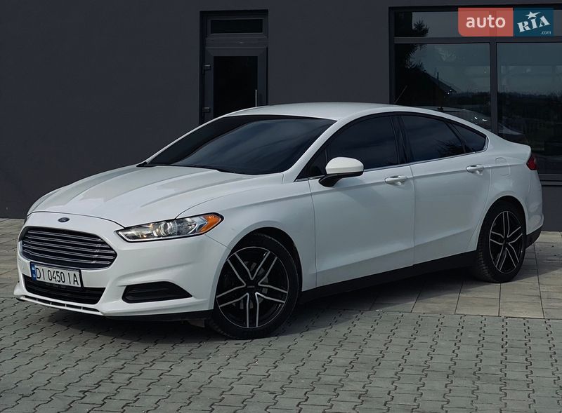Седан Ford Fusion 2015 в Ивано-Франковске