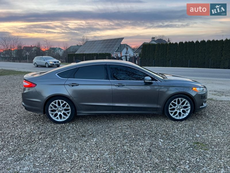 Седан Ford Fusion 2013 в Старому Самборі