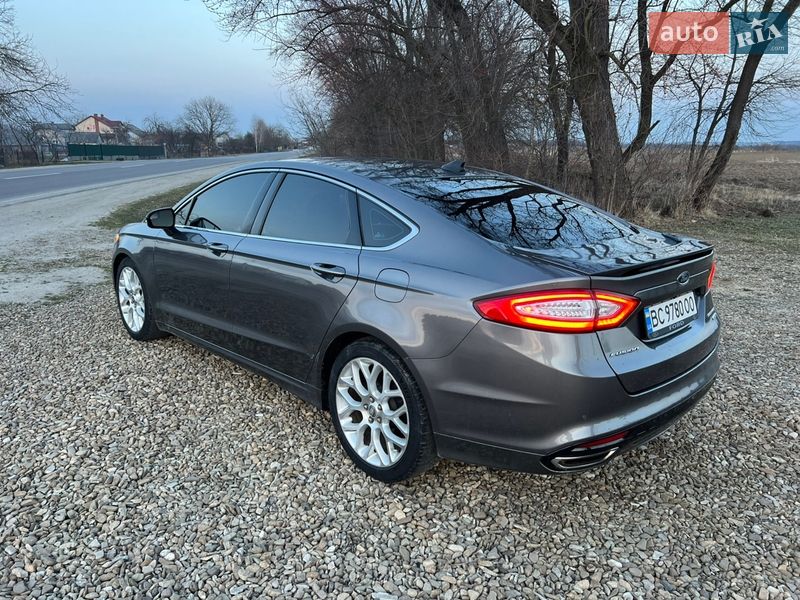 Седан Ford Fusion 2013 в Старому Самборі