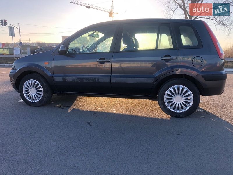 Хэтчбек Ford Fusion 2006 в Луцке