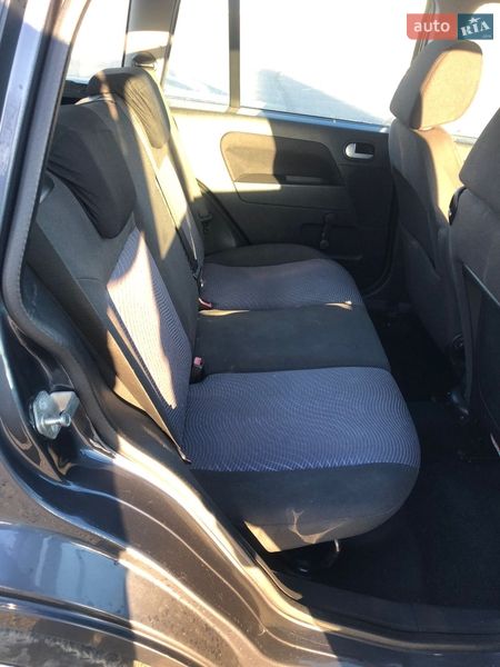 Хэтчбек Ford Fusion 2006 в Луцке