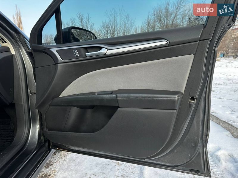 Седан Ford Fusion 2016 в Кривом Роге