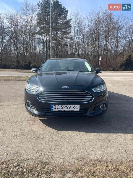 Седан Ford Fusion 2015 в Львове
