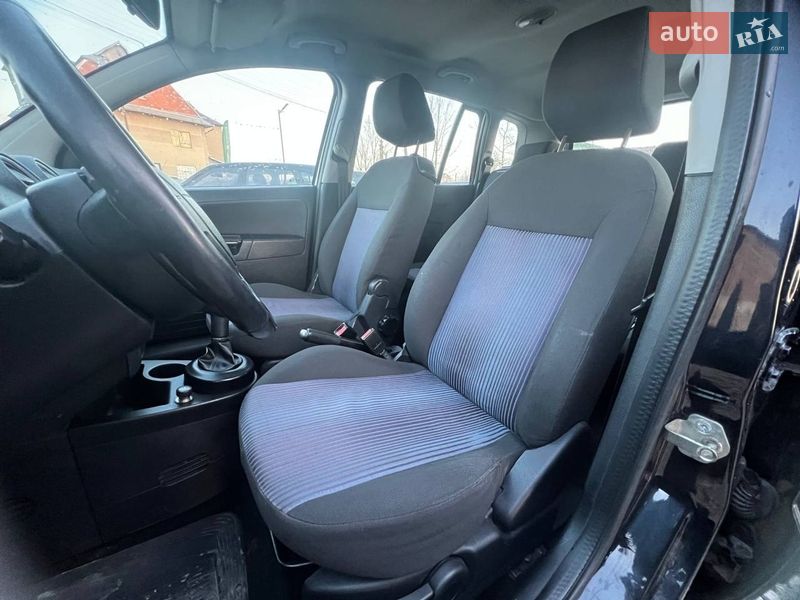 Хэтчбек Ford Fusion 2008 в Коломые