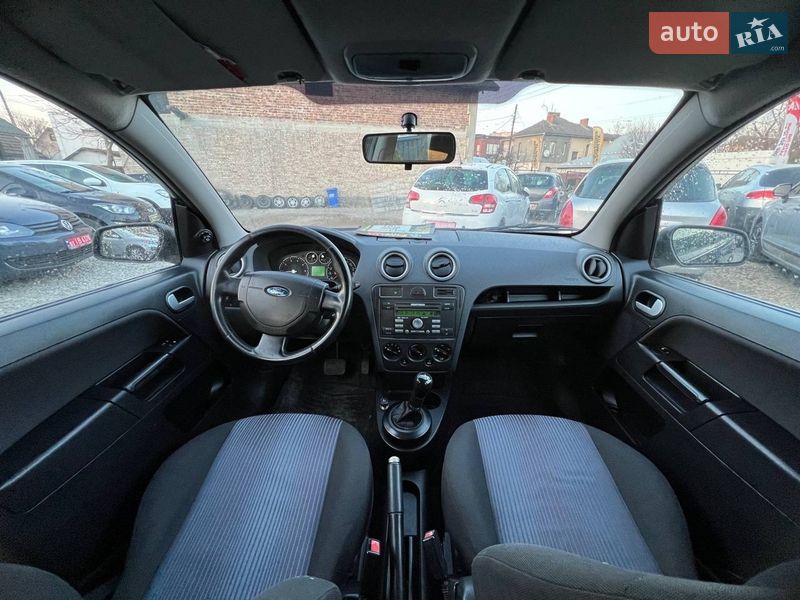 Хэтчбек Ford Fusion 2008 в Коломые