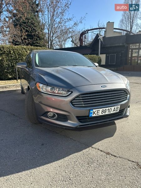 Седан Ford Fusion 2013 в Дніпрі