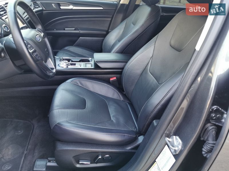 Седан Ford Fusion 2018 в Миколаєві