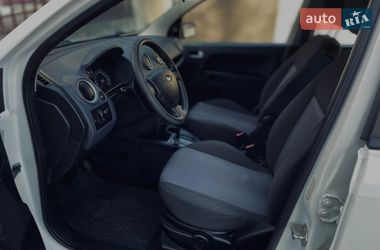 Хэтчбек Ford Fusion 2005 в Хмельницком