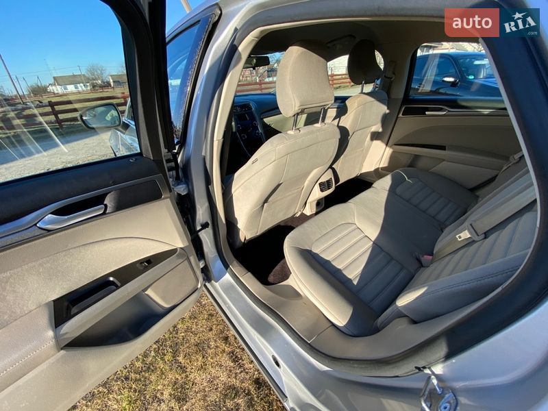 Седан Ford Fusion 2016 в Луцке
