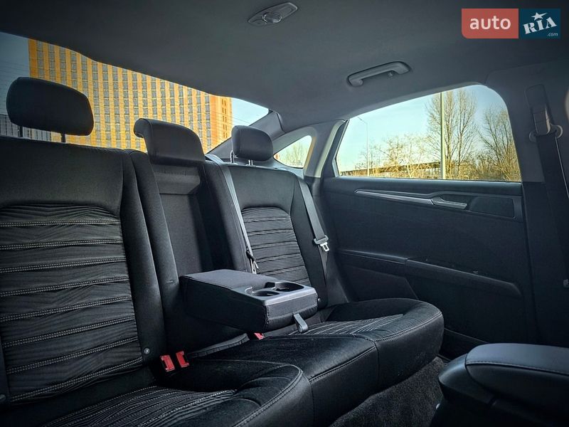 Седан Ford Fusion 2015 в Киеве фото 8 Седан Ford Fusion 2015 в Киеве