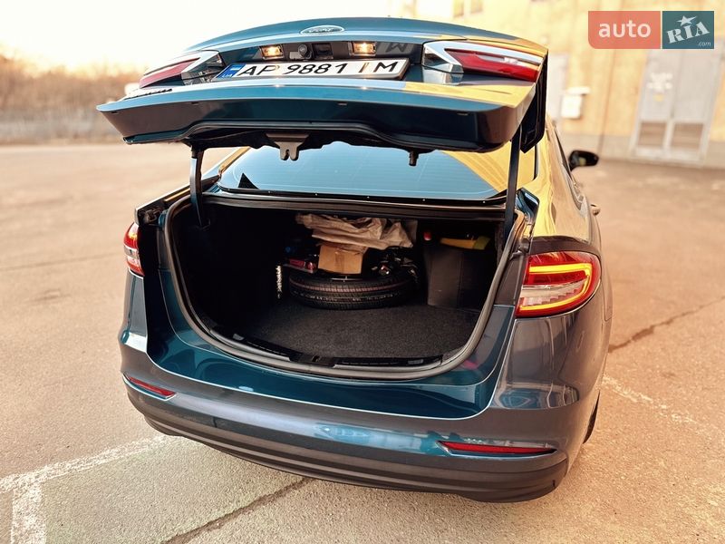 Седан Ford Fusion 2018 в Кривому Розі