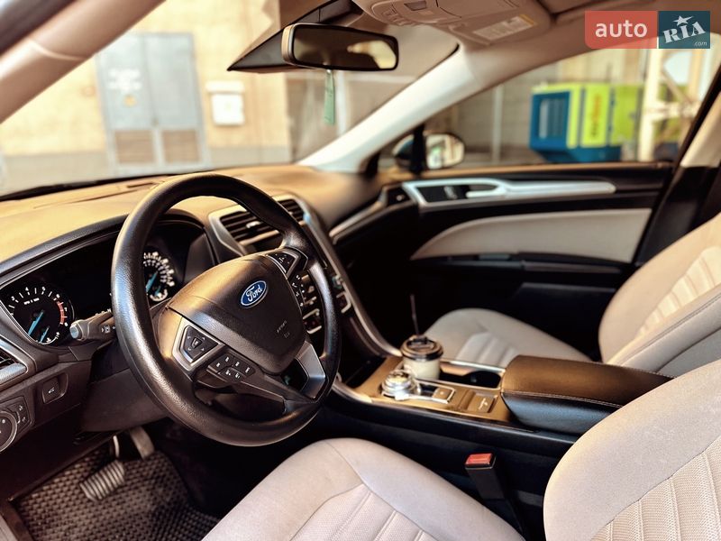 Седан Ford Fusion 2018 в Кривому Розі