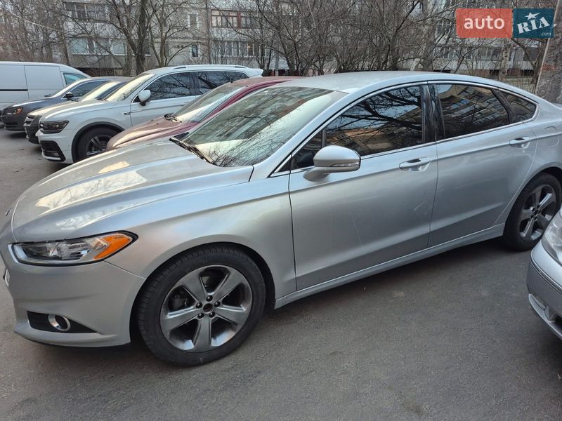 Седан Ford Fusion 2013 в Херсоні