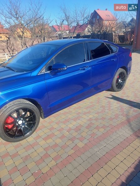 Седан Ford Fusion 2015 в Луцке