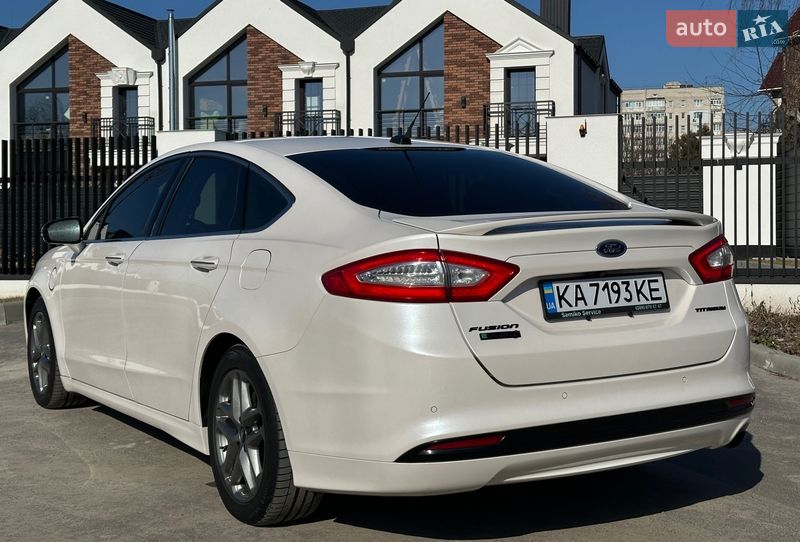 Седан Ford Fusion 2013 в Киеве