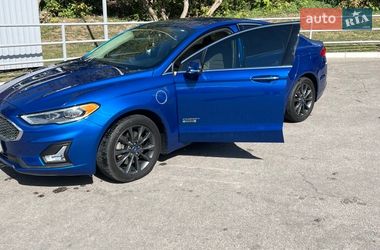 Седан Ford Fusion 2018 в Харькове