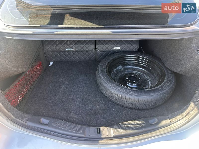 Седан Ford Fusion 2017 в Шостці