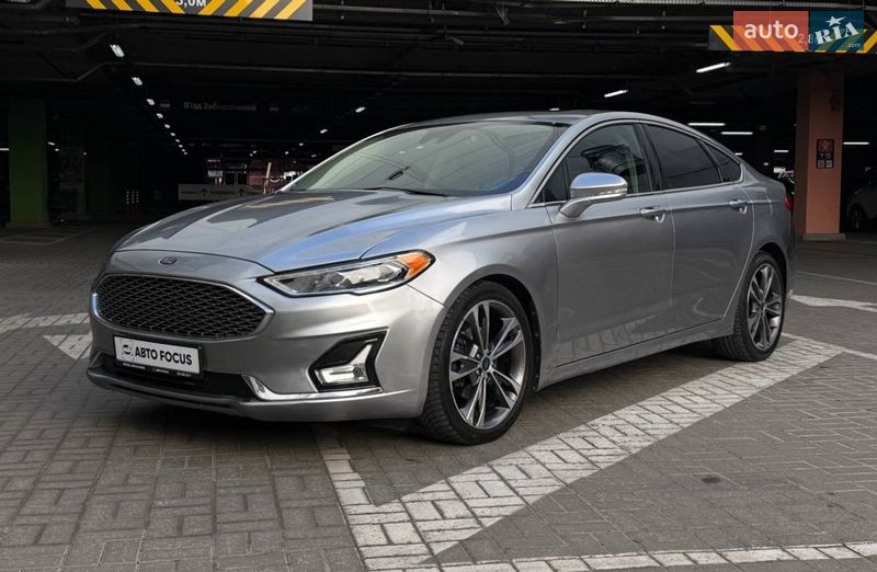 Седан Ford Fusion 2019 в Києві