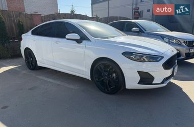 Седан Ford Fusion 2019 в Рівному