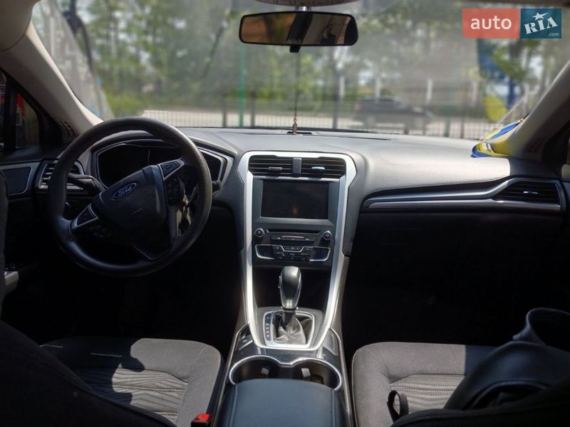 Седан Ford Fusion 2016 в Кривом Роге