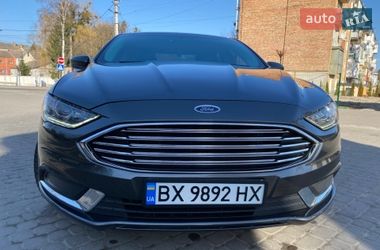 Седан Ford Fusion 2016 в Остроге