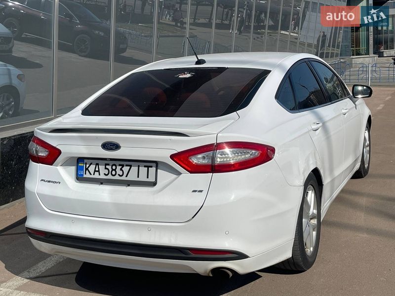 Седан Ford Fusion 2015 в Києві