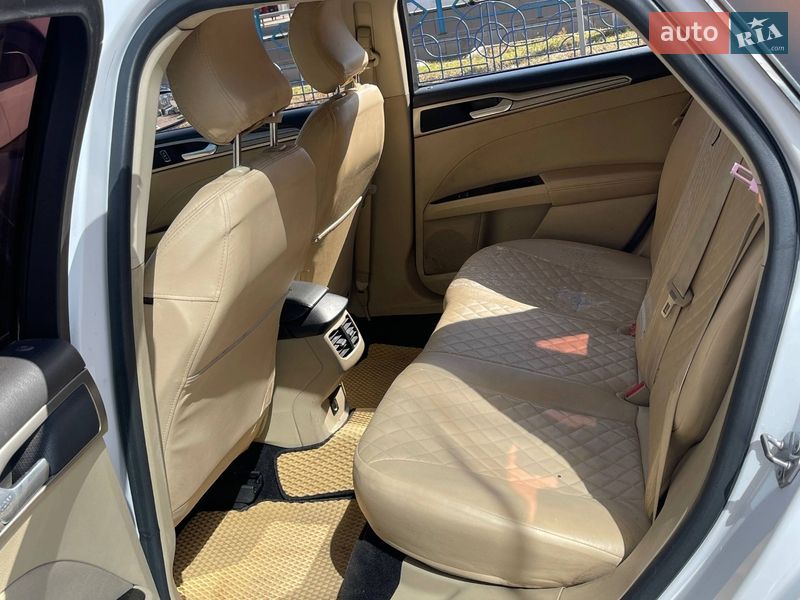 Седан Ford Fusion 2015 в Києві