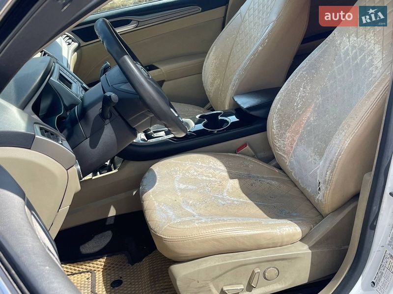 Седан Ford Fusion 2015 в Києві