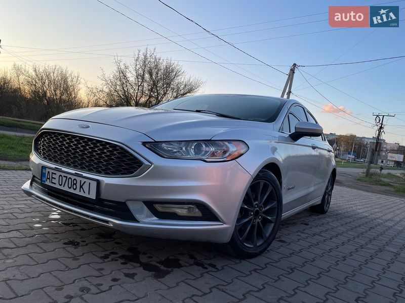Седан Ford Fusion 2016 в Синельниково