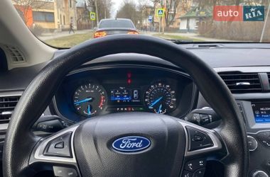 Седан Ford Fusion 2019 в Львове