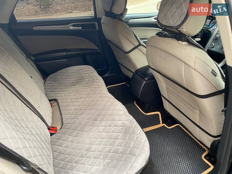 Седан Ford Fusion 2019 в Львове