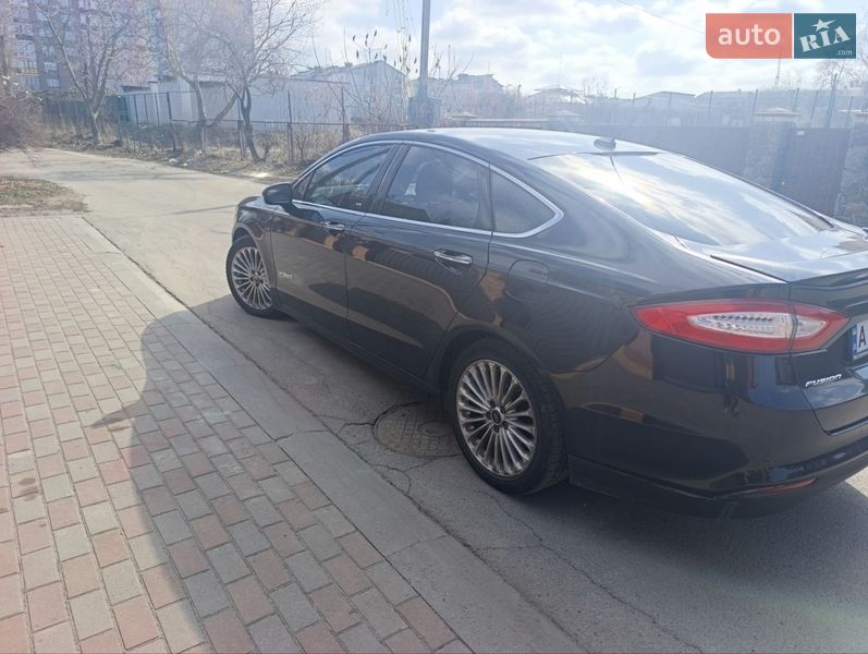Седан Ford Fusion 2014 в Києві