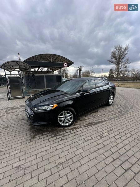 Седан Ford Fusion 2014 в Миргороде