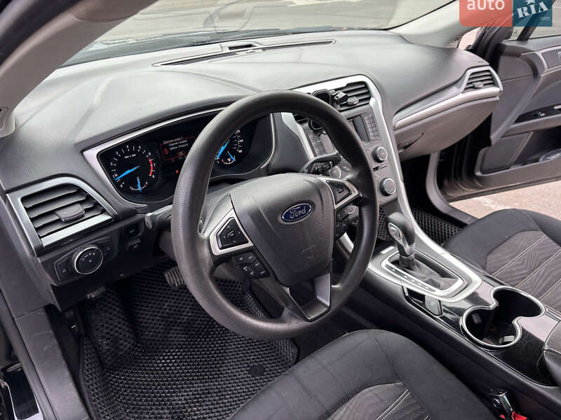 Седан Ford Fusion 2015 в Киеве