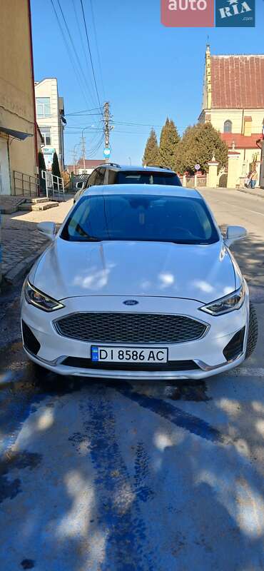 Седан Ford Fusion 2018 в Киеве